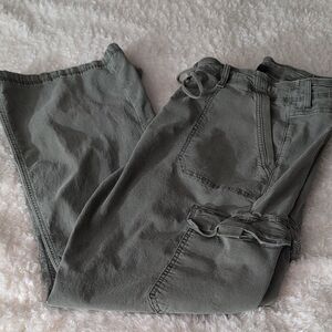 American Eagle Green Cargo Pants